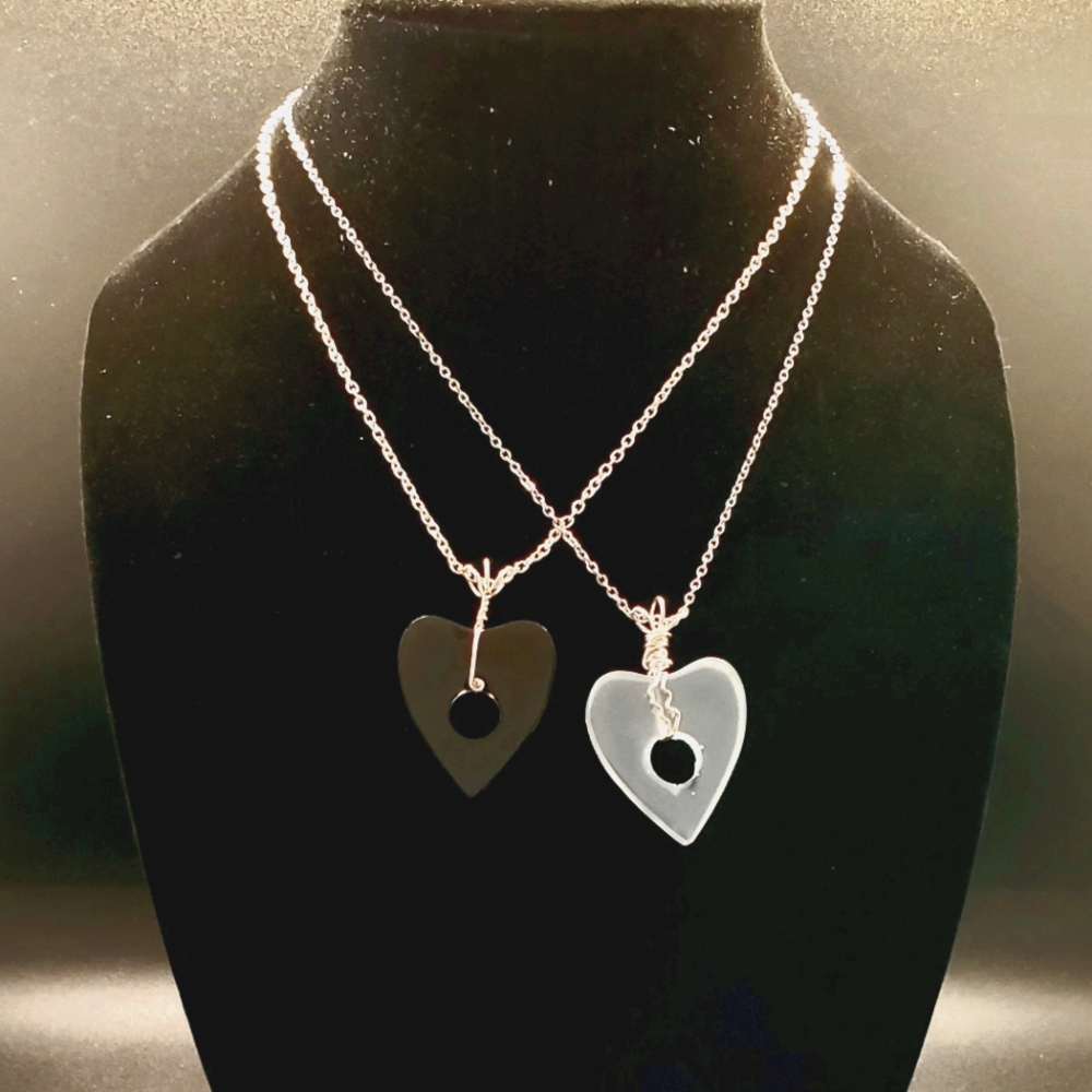 Planchet necklace